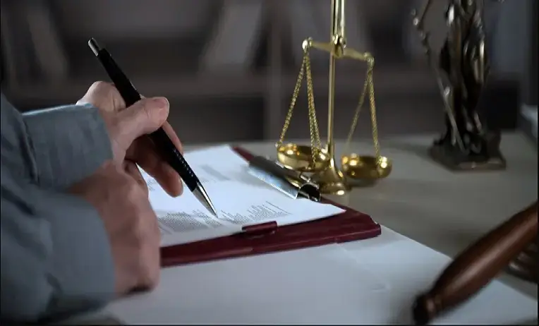 ضمانات المحاكمة العادلة وحقوق المتهم